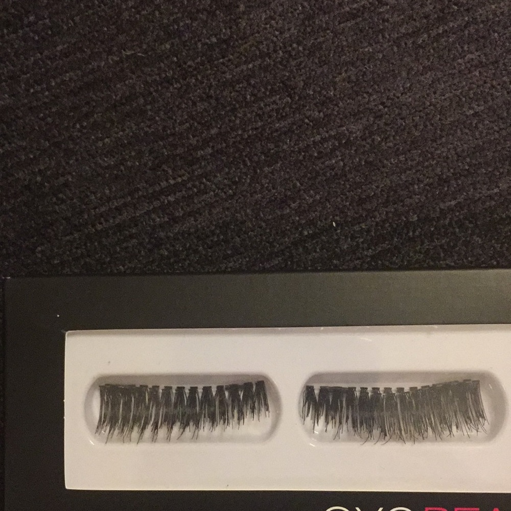 double magnetic full glamour lashes NWOT - Picture 3 of 4